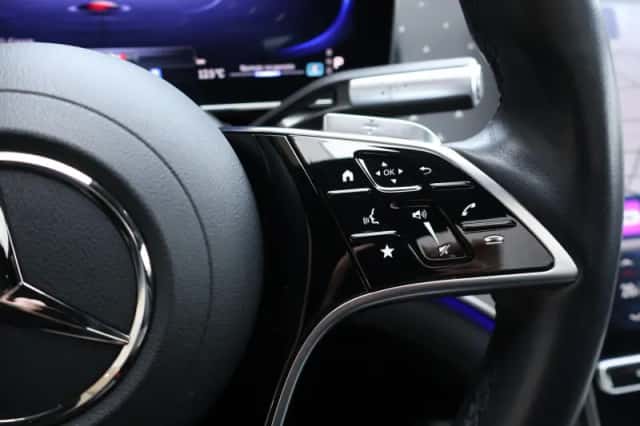 Mercedes-Benz EQS (2022) thumbnail 33