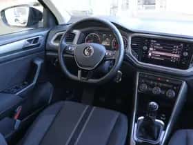 Volkswagen T-Roc (2021) thumbnail 28