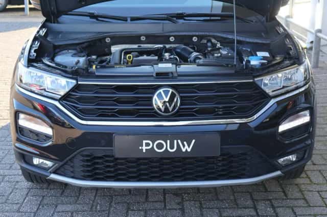 Volkswagen T-Roc (2021) thumbnail 32