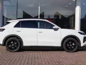 Volkswagen T-Roc (2025) thumbnail 3