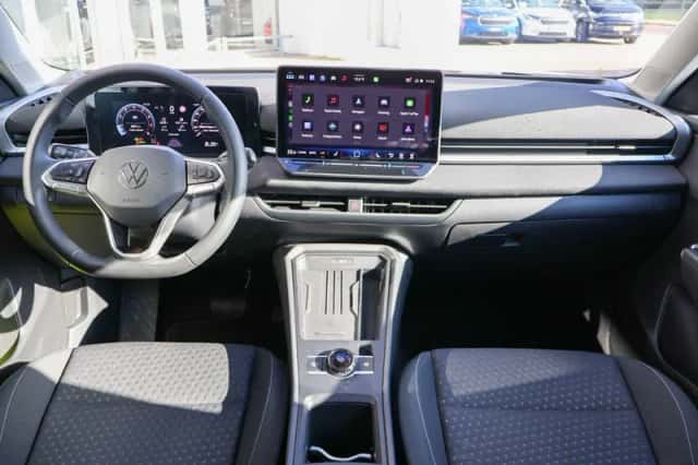 Volkswagen T-Roc (2025) thumbnail 5