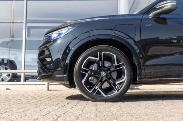 Volkswagen Tiguan (2025) thumbnail 15