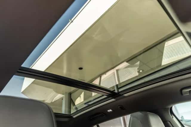 Volkswagen Tiguan (2025) thumbnail 16