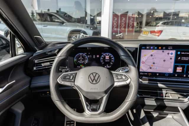 Volkswagen Tiguan (2025) thumbnail 41