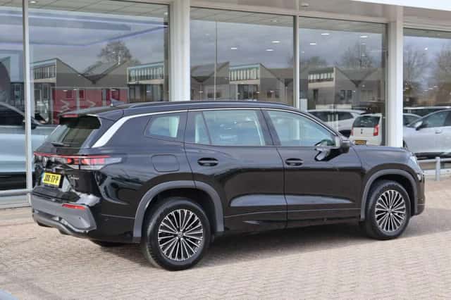Volkswagen Tayron (2025) thumbnail 2