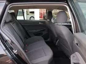 Volkswagen Golf (2023) thumbnail 16