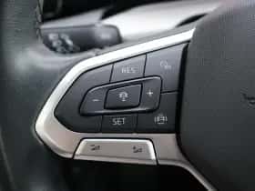 Volkswagen Golf (2023) thumbnail 21