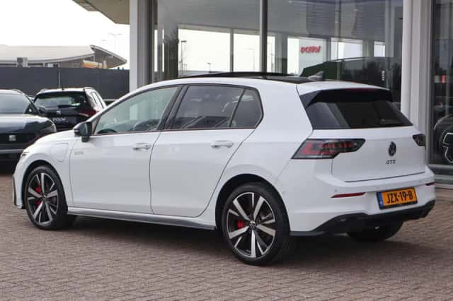 Volkswagen Golf (2025) thumbnail 13