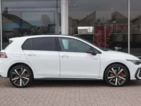 Volkswagen Golf (2025) thumbnail 3