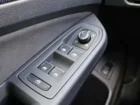 Volkswagen Golf (2025) thumbnail 35