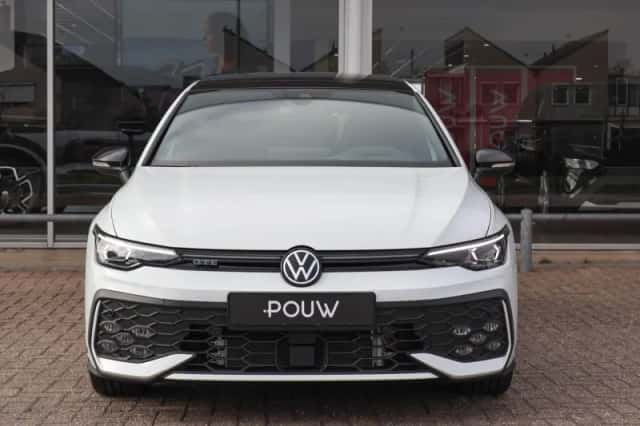 Volkswagen Golf (2025) thumbnail 8