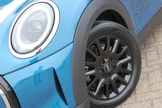 MINI Mini (2023) thumbnail 13