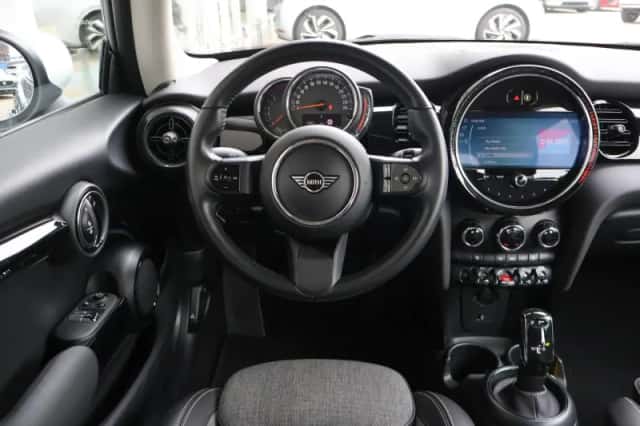 MINI Mini (2023) thumbnail 18