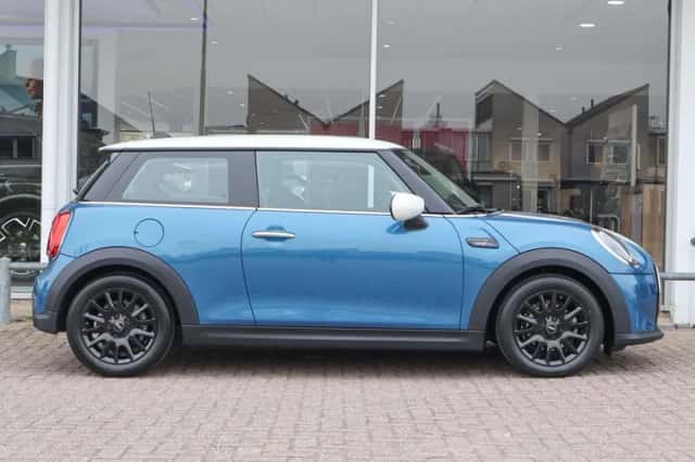 MINI Mini (2023) thumbnail 3