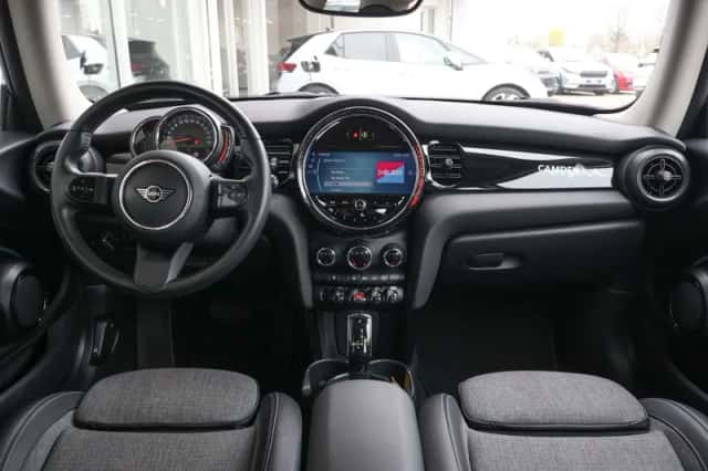 MINI Mini (2023) thumbnail 5