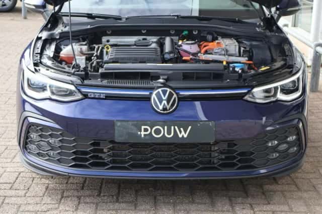 Volkswagen Golf (2022) thumbnail 31