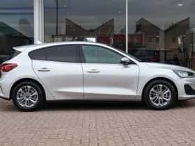 Ford Focus (2024) thumbnail 3