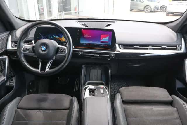 BMW X1 (2022) thumbnail 5