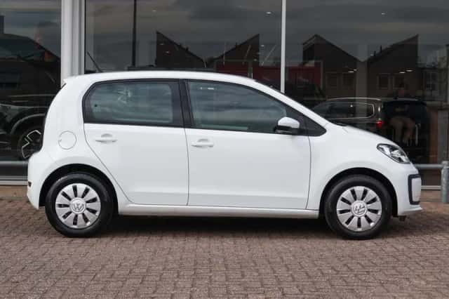 Volkswagen Up! (2021) thumbnail 3