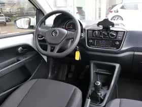 Volkswagen Up! (2021) thumbnail 23