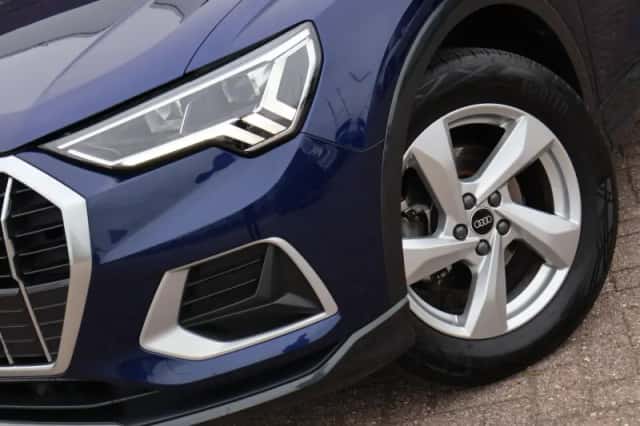 Audi Q3 (2022) thumbnail 15
