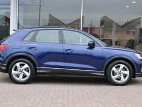 Audi Q3 (2022) thumbnail 3