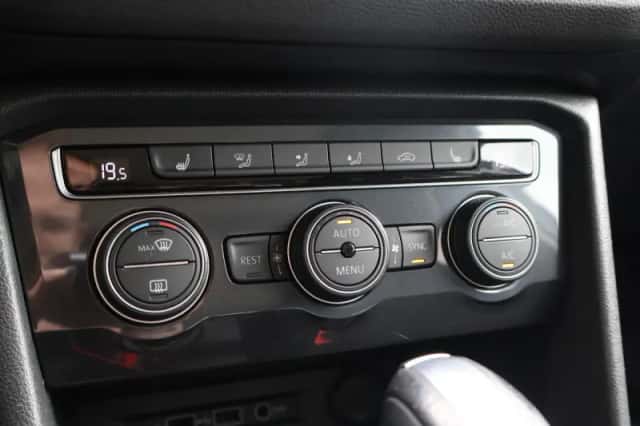 Volkswagen Tiguan (2020) thumbnail 33