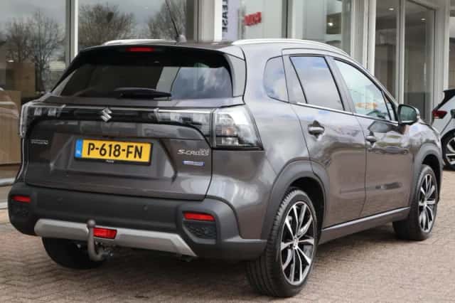 Suzuki S-Cross (2022) thumbnail 2