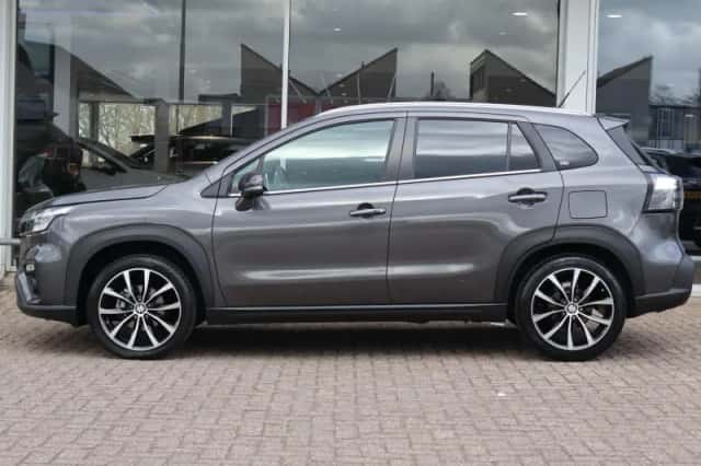 Suzuki S-Cross (2022) thumbnail 13