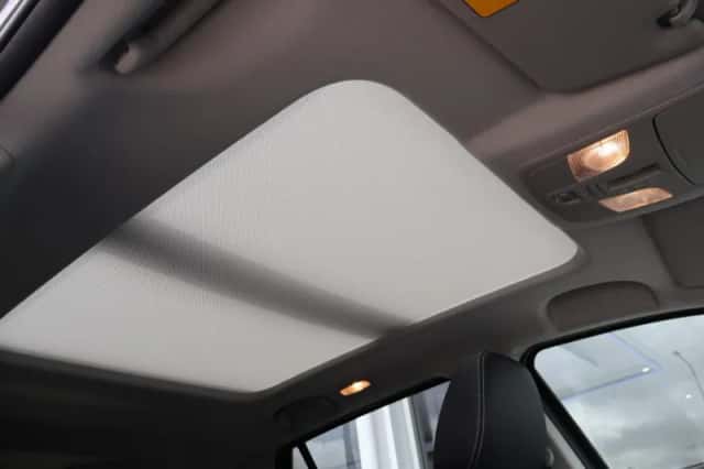 Suzuki S-Cross (2022) thumbnail 16