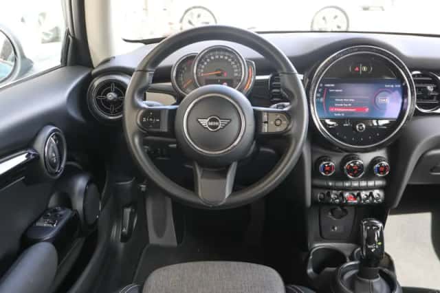 MINI Mini (2023) thumbnail 17
