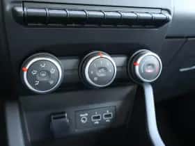 Renault Clio (2023) thumbnail 26