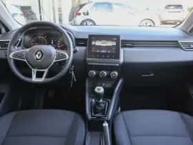 Renault Clio (2023) thumbnail 5