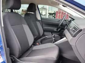 Volkswagen Polo (2023) thumbnail 4