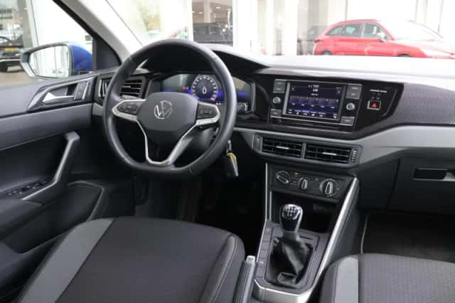Volkswagen Polo (2023) thumbnail 31