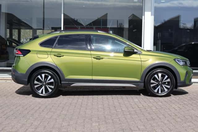 Volkswagen Taigo (2022) thumbnail 3