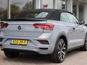 Volkswagen T-Roc (2021) thumbnail 2
