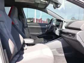 Volkswagen Golf (2023) thumbnail 16