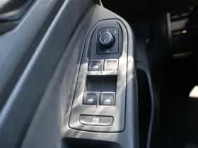 Volkswagen Golf (2023) thumbnail 31