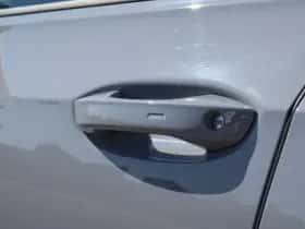Volkswagen Golf (2023) thumbnail 40