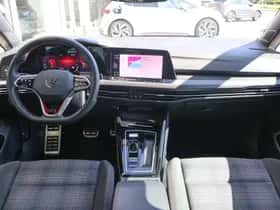 Volkswagen Golf (2023) thumbnail 5