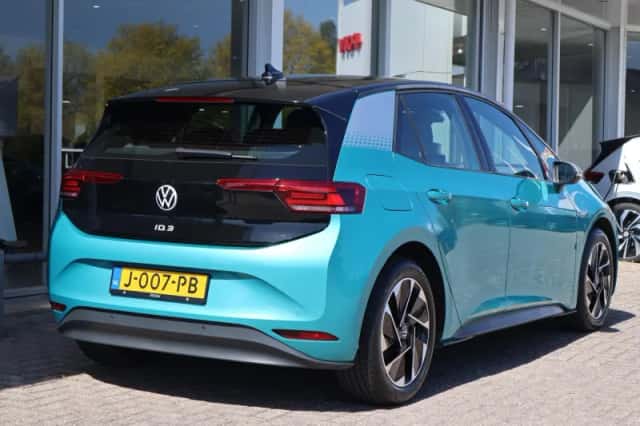 Volkswagen ID.3 (2020) thumbnail 2