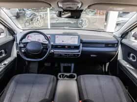 Hyundai Ioniq 5 (2022) thumbnail 5