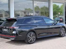Volkswagen Passat (2025) thumbnail 2