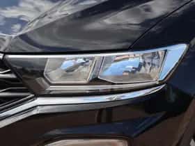 Volkswagen T-Roc (2021) thumbnail 9