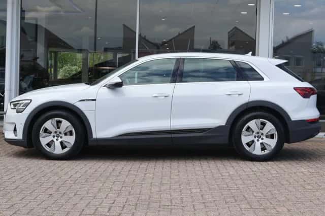 Audi e-tron (2020) thumbnail 14