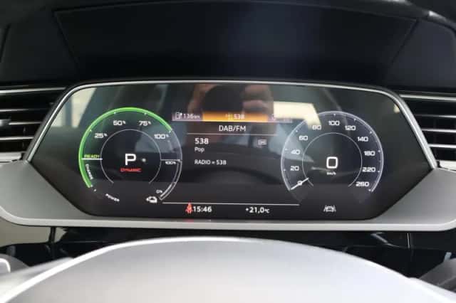 Audi e-tron (2020) thumbnail 24