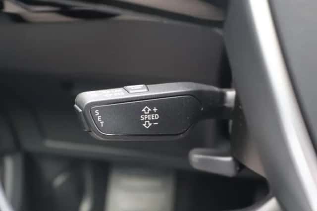 Audi e-tron (2020) thumbnail 25