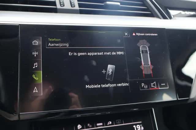 Audi e-tron (2020) thumbnail 30
