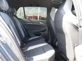 Volkswagen Golf (2025) thumbnail 21